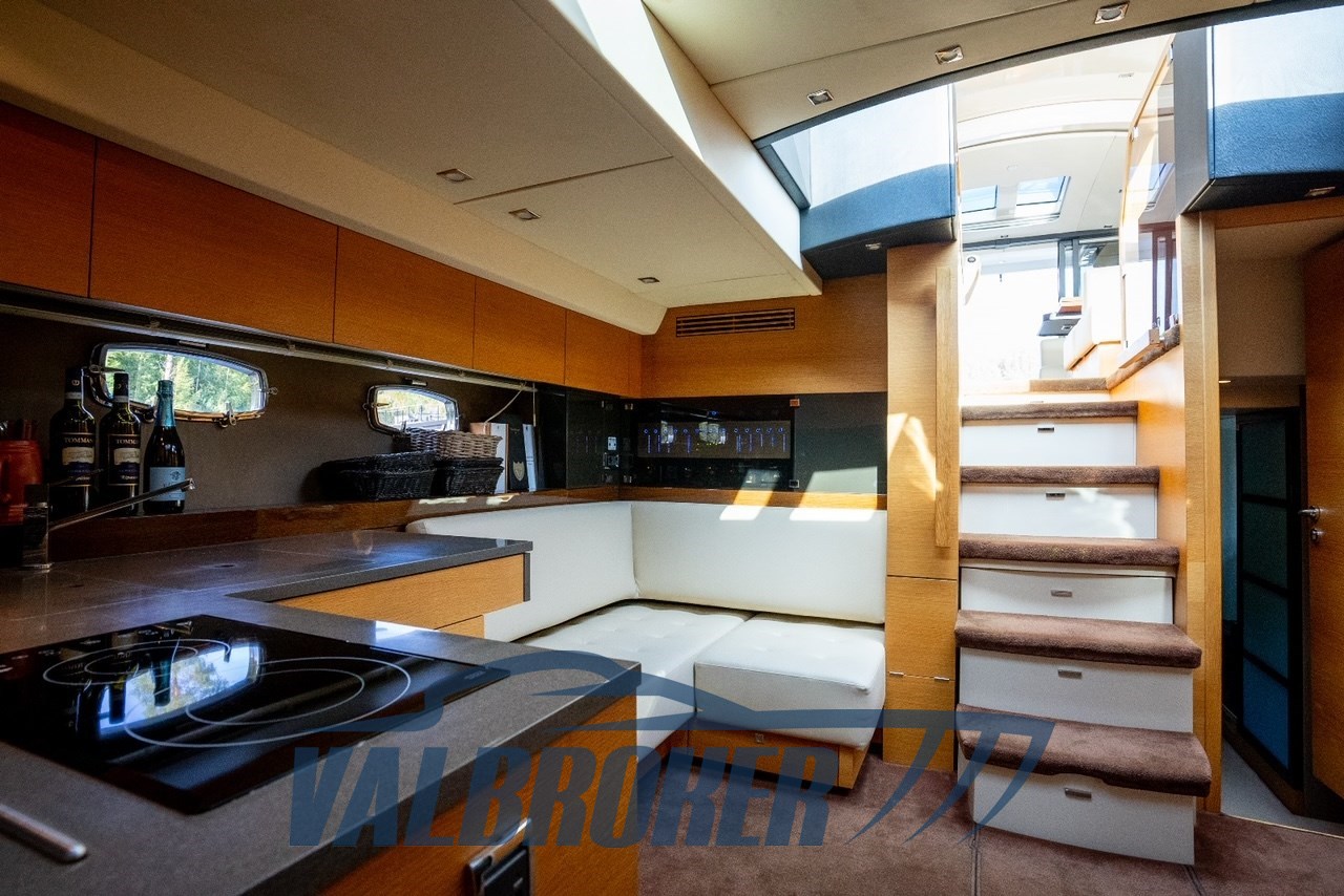 Fairline Targa 64 GT 2008 (10)