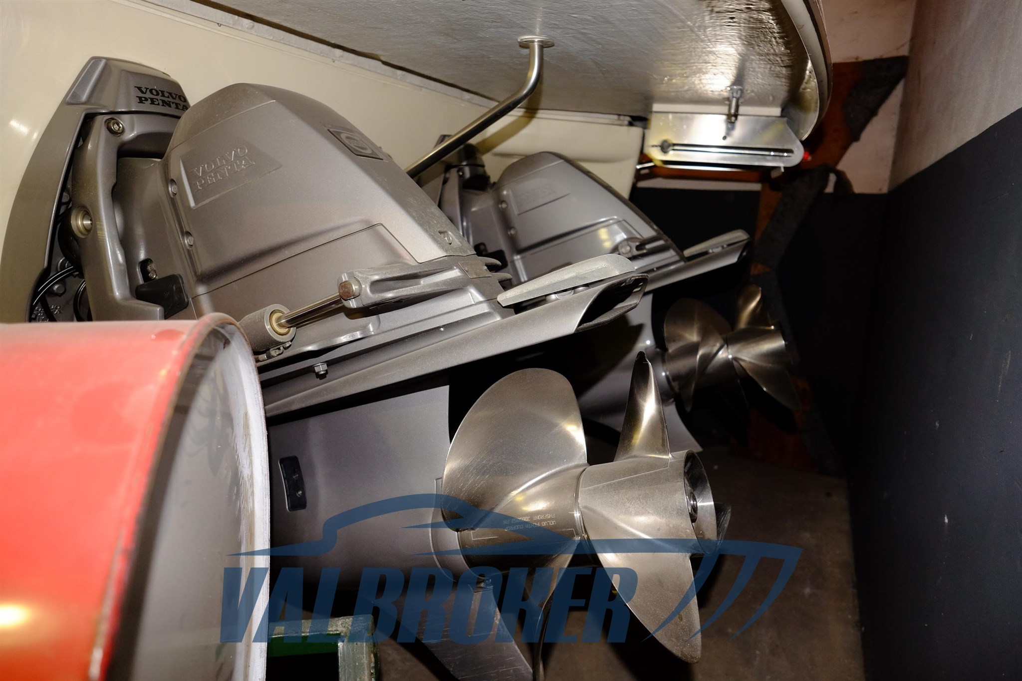 Chris Craft 32 Corsair (160)