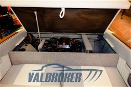 Sea Ray 200 Valbroker (33).JPG