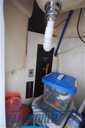 Monterey 282- 2005(17)