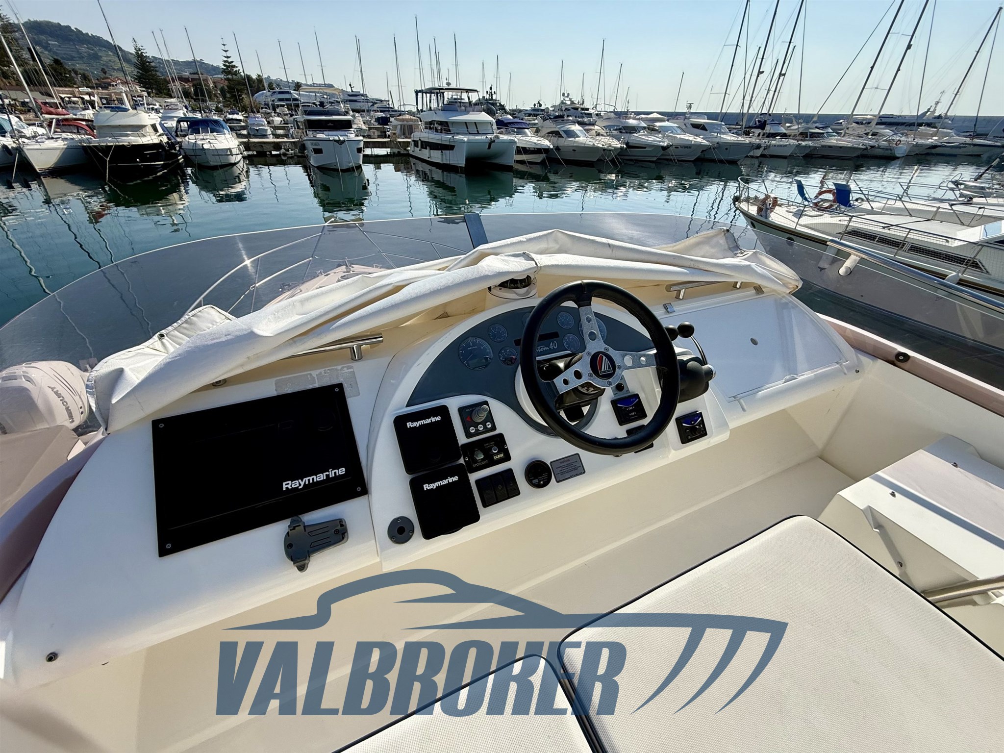 Fairline Phantom 40 Liguria (1)
