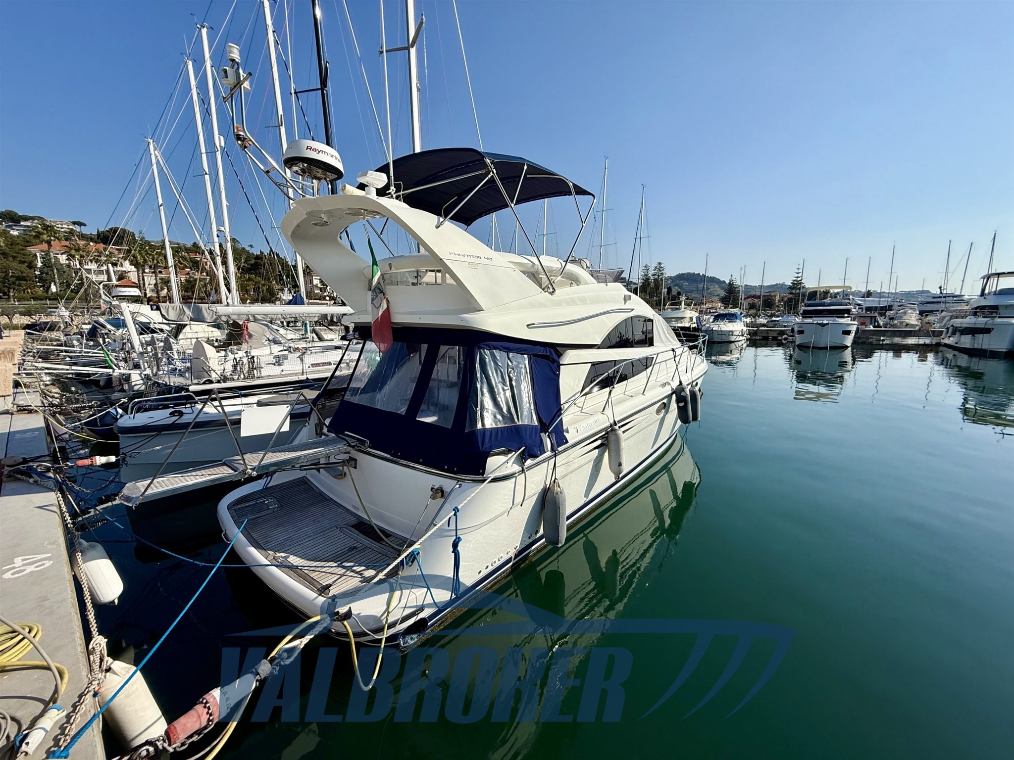 Fairline Phantom 40 Liguria (4)