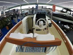 invictus fx 240 croazia (7)