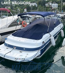 Four Winns 245 2004. (1)