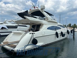 Azimut 68 (5)