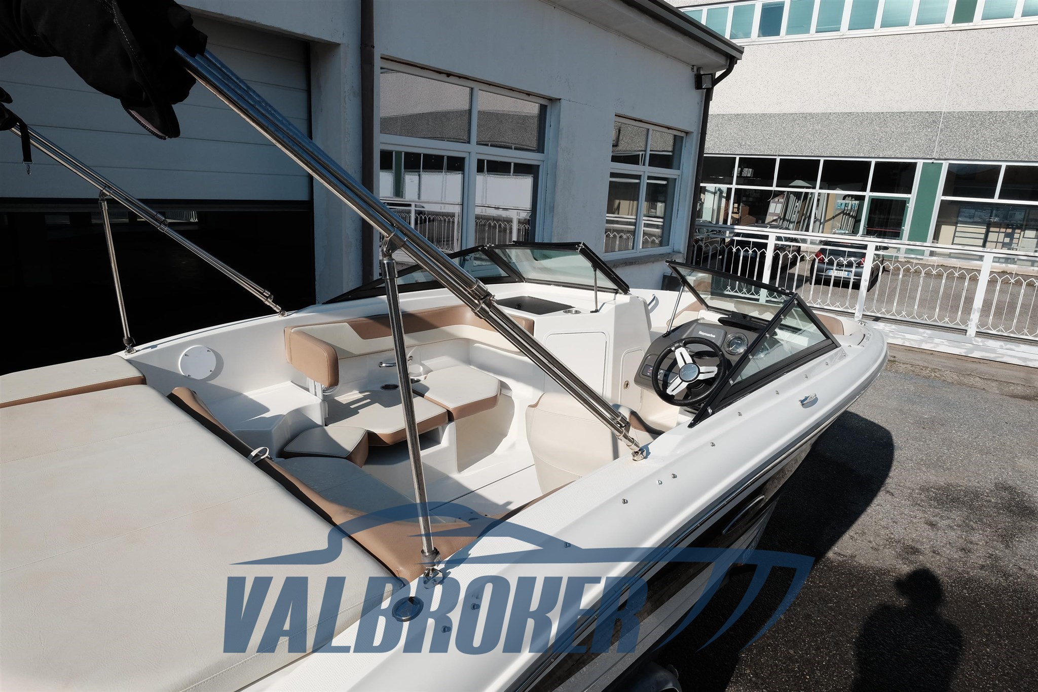 sea ray 190 lago maggiore esterni (11)