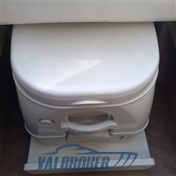 Bayliner 702 Cuddy (16)