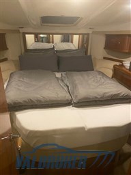 Sealine f 37 2004 interni (10)