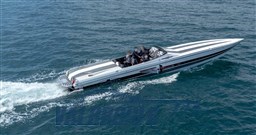 Cigarette 50 Marauder 2009 valbroker (1)