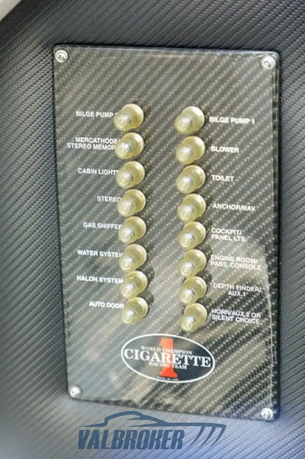 Cigarette 50 Marauder 2009 Tecniche (17)