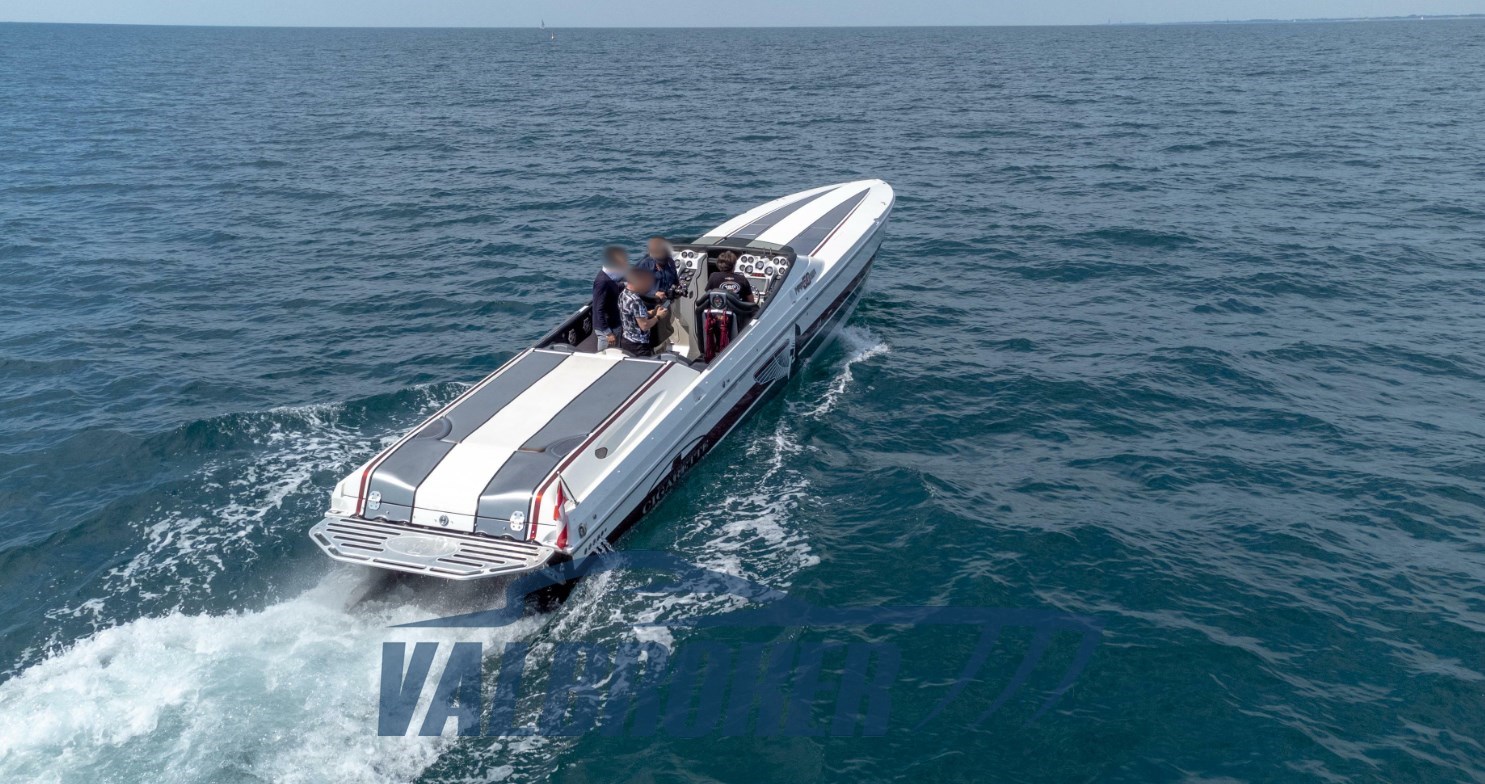 Cigarette 50 Marauder 2009 valbroker (2)