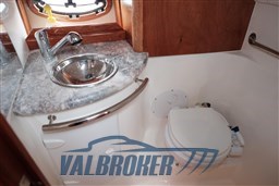 Bavaria 32 sport interni (12)