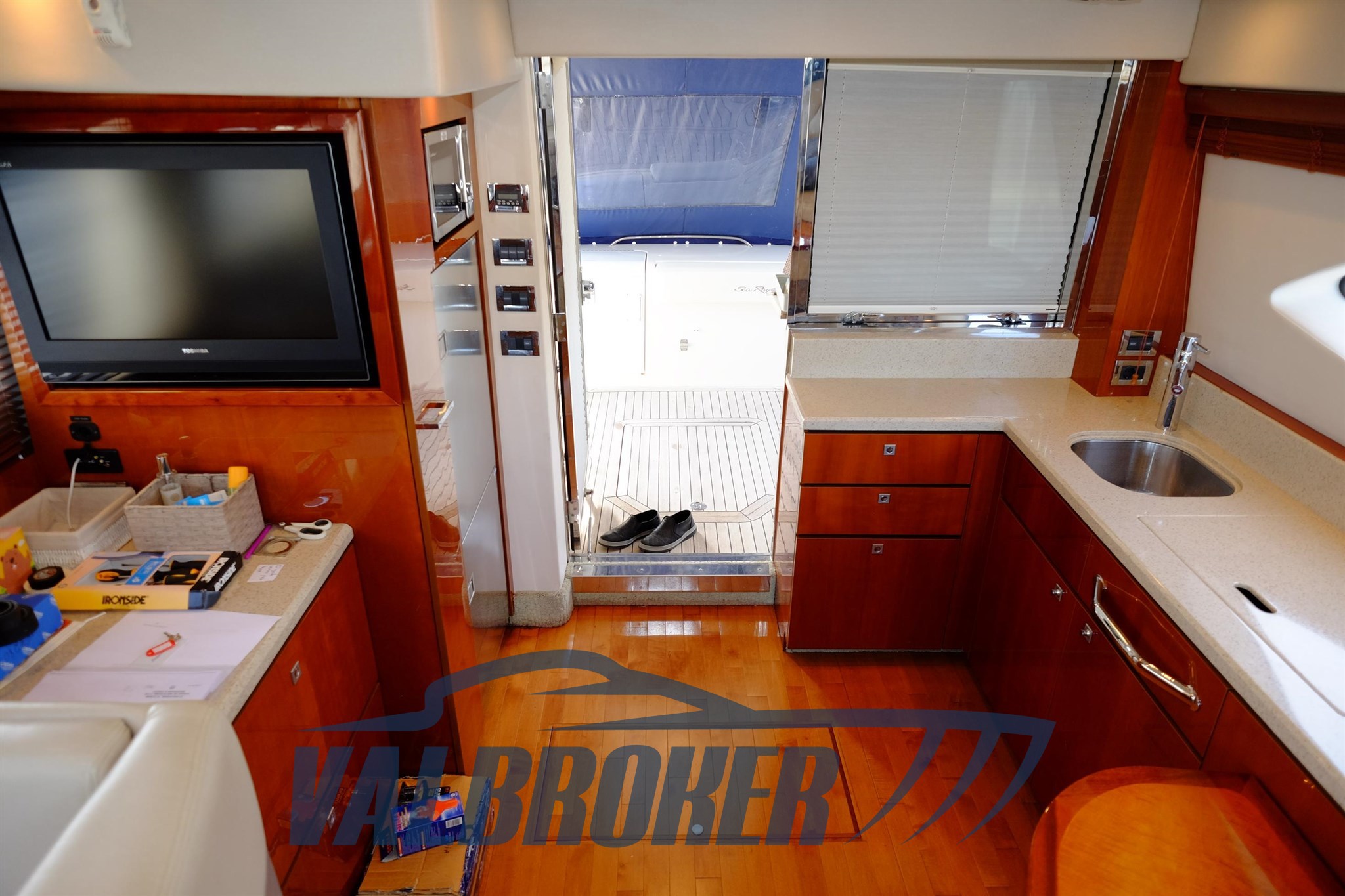 Sea Ray 505 Sedan Bridge Valbroker (30)
