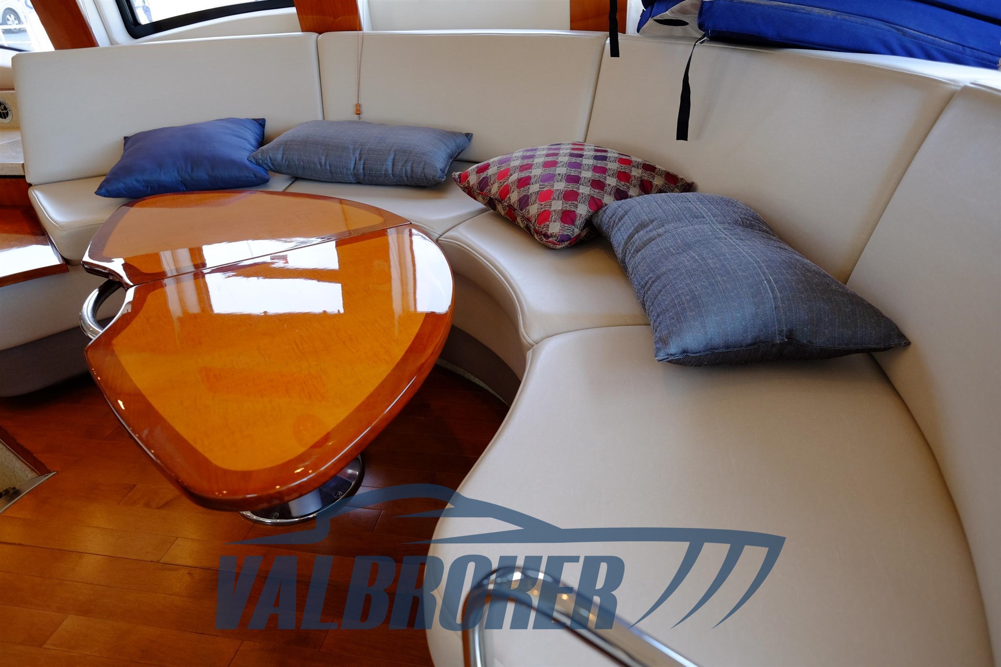 Sea Ray 505 Sedan Bridge Valbroker (88)