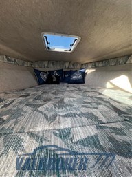 Sea Ray 220 (10)