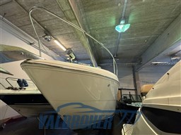 Sea ray 325 Da Valbroker (2)
