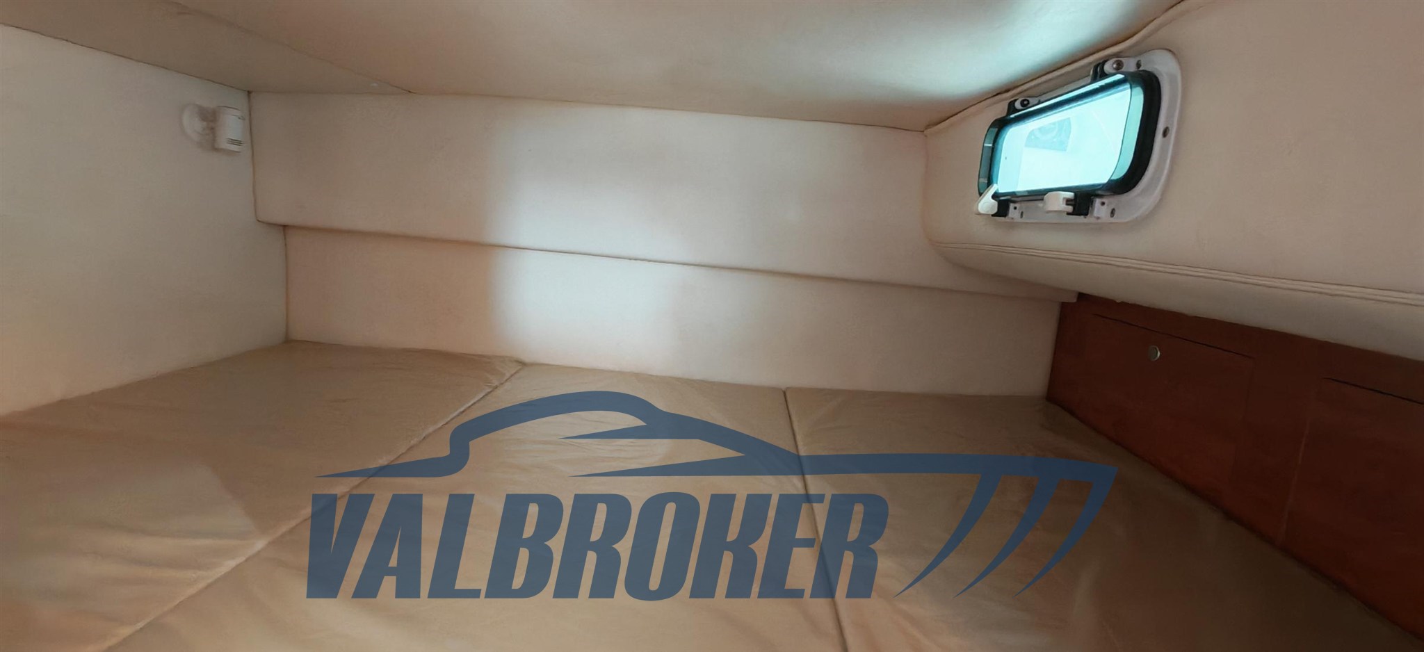 Four Winns 248 Vista (9)