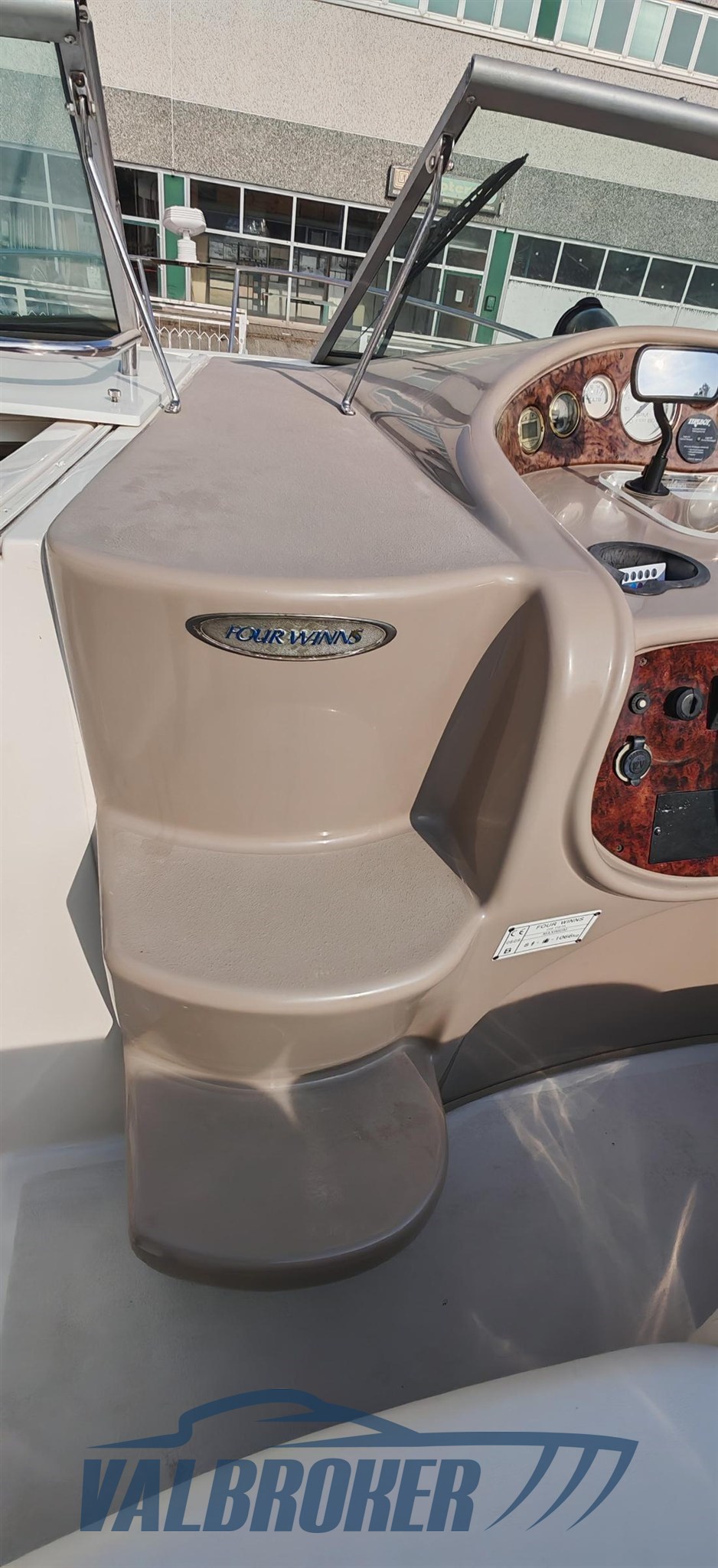 Four Winns 248 Vista (72)