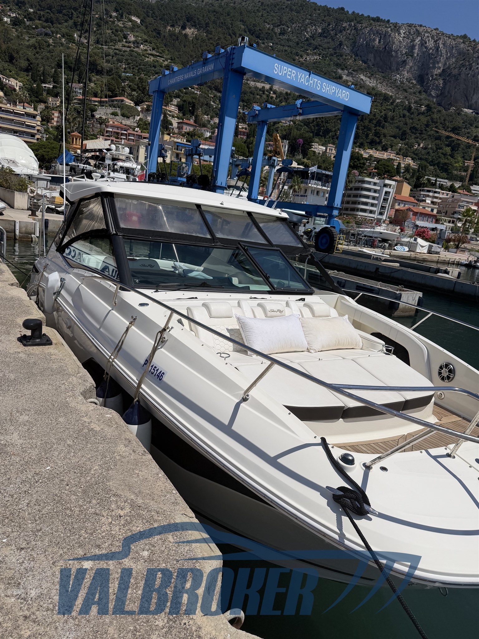 Sea ray 320 sundancer model year 2019 (8)