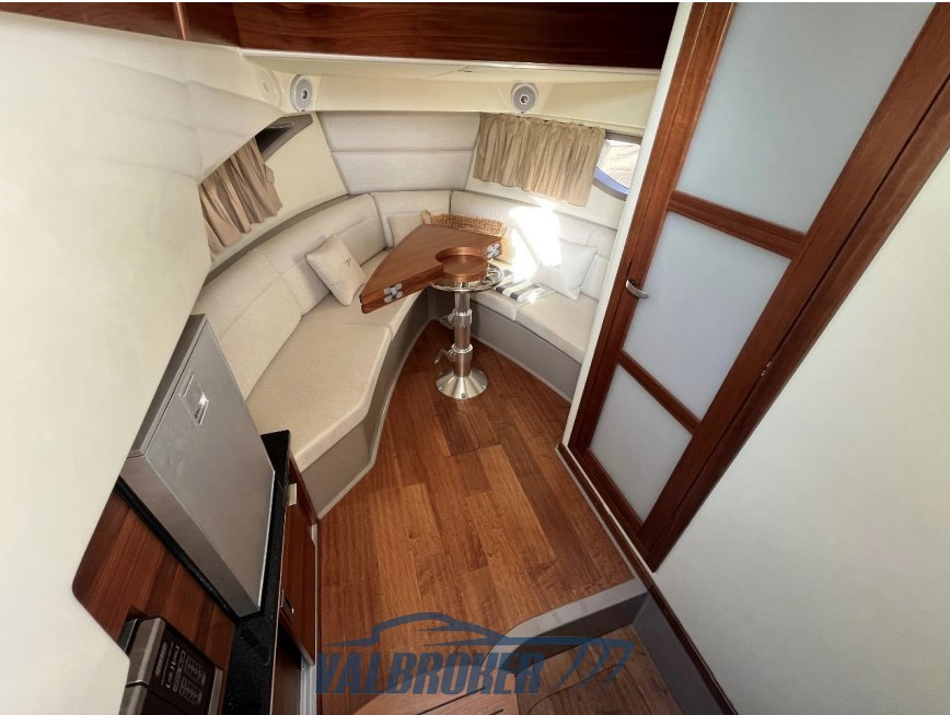 Sea ray 320 2018 Costa Azzurra (6)