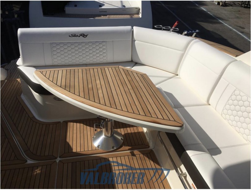Sea ray 320 2018 Costa Azzurra (1)