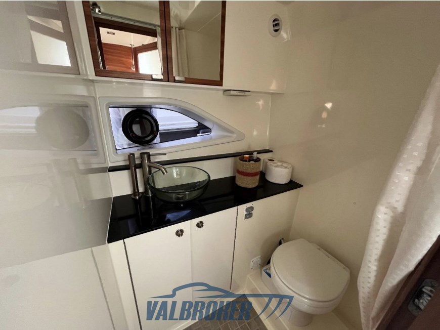 Sea ray 320 2018 Costa Azzurra (8)