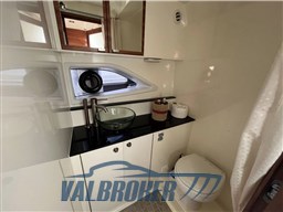 Sea ray 320 2018 Costa Azzurra (8)