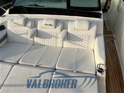 Sea ray 320 sundancer model year 2019 (6)