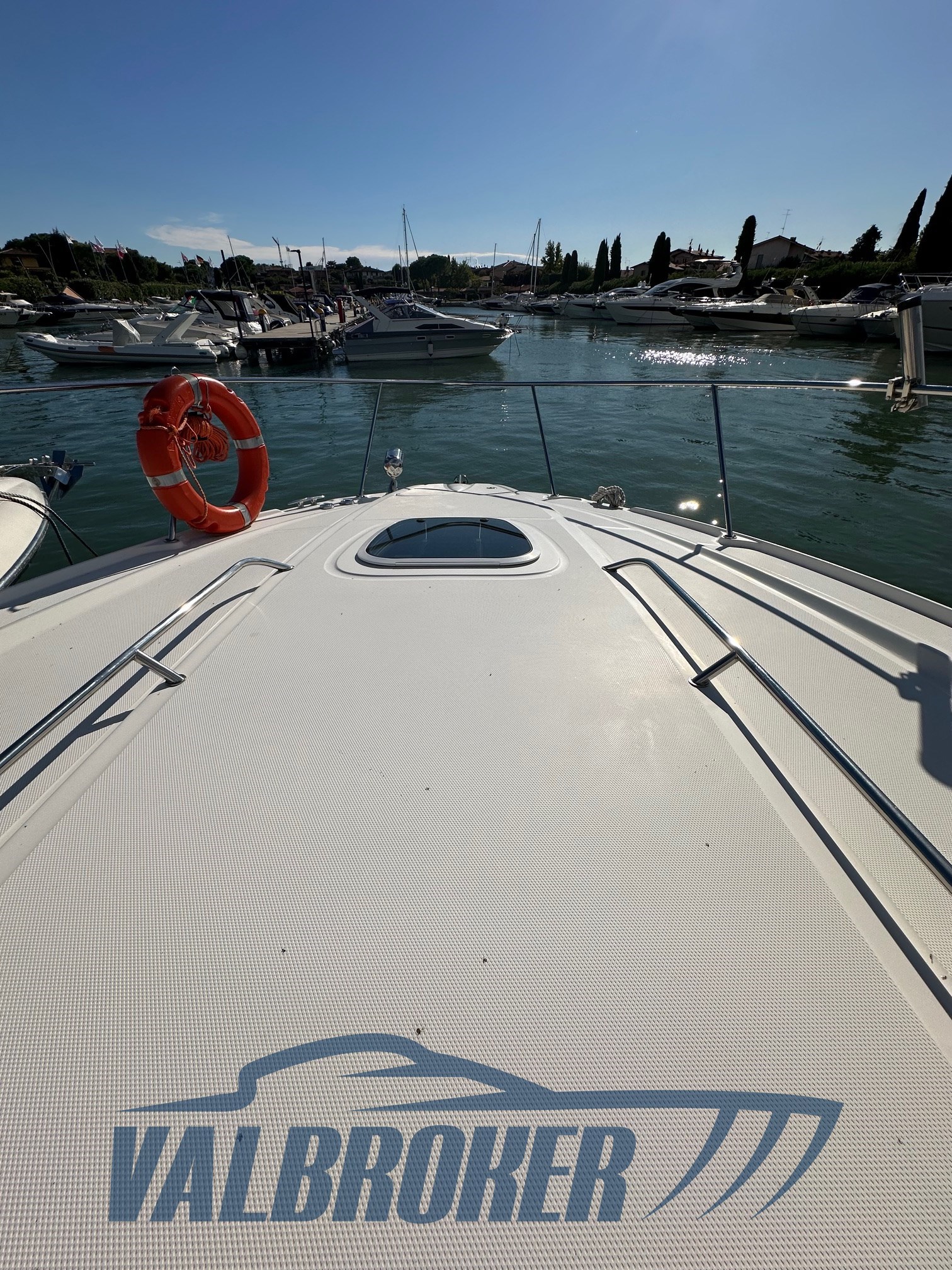 nuove foto sea ray 355 (4)