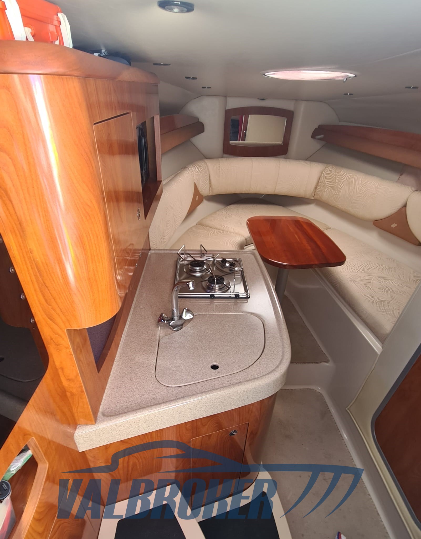 Four Winns 278 2006 interni (6)