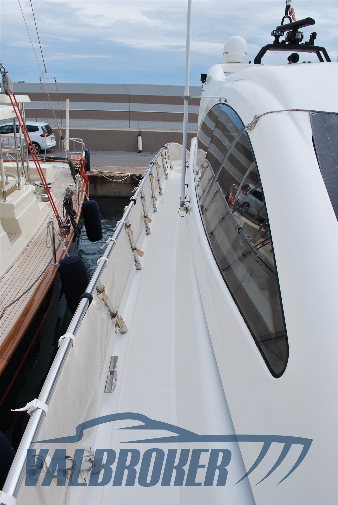 Mangusta 72 Esterni (34)