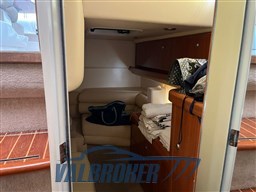 Sealine S 34 model year 2004 (17)