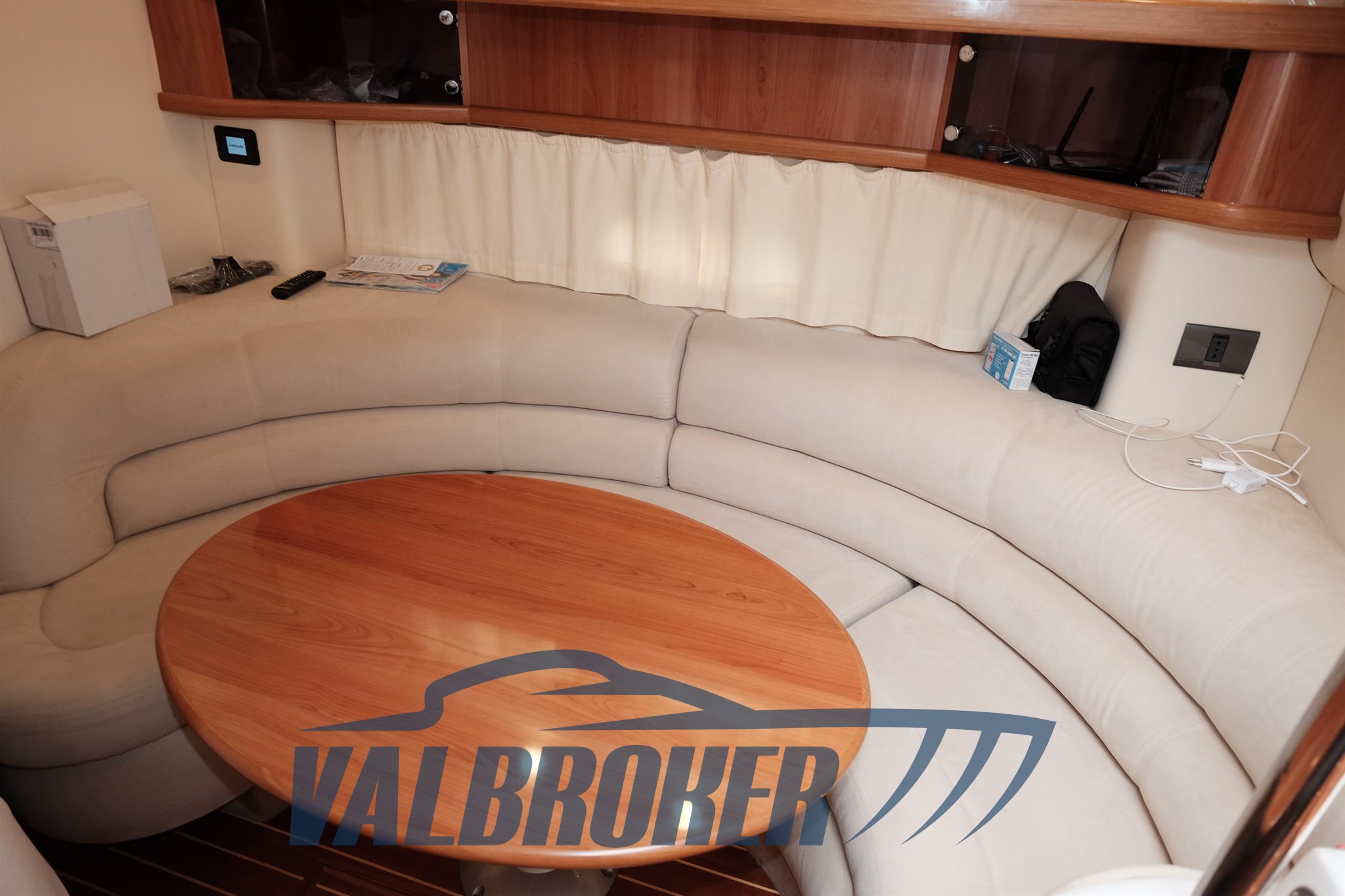 Sealine s 34 model year 2004 (82)