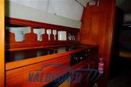 Fjord 32 Cabin Valbroker (15)