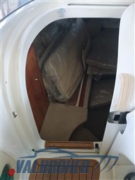 Cranchi CSL 28 2005 interni (1)