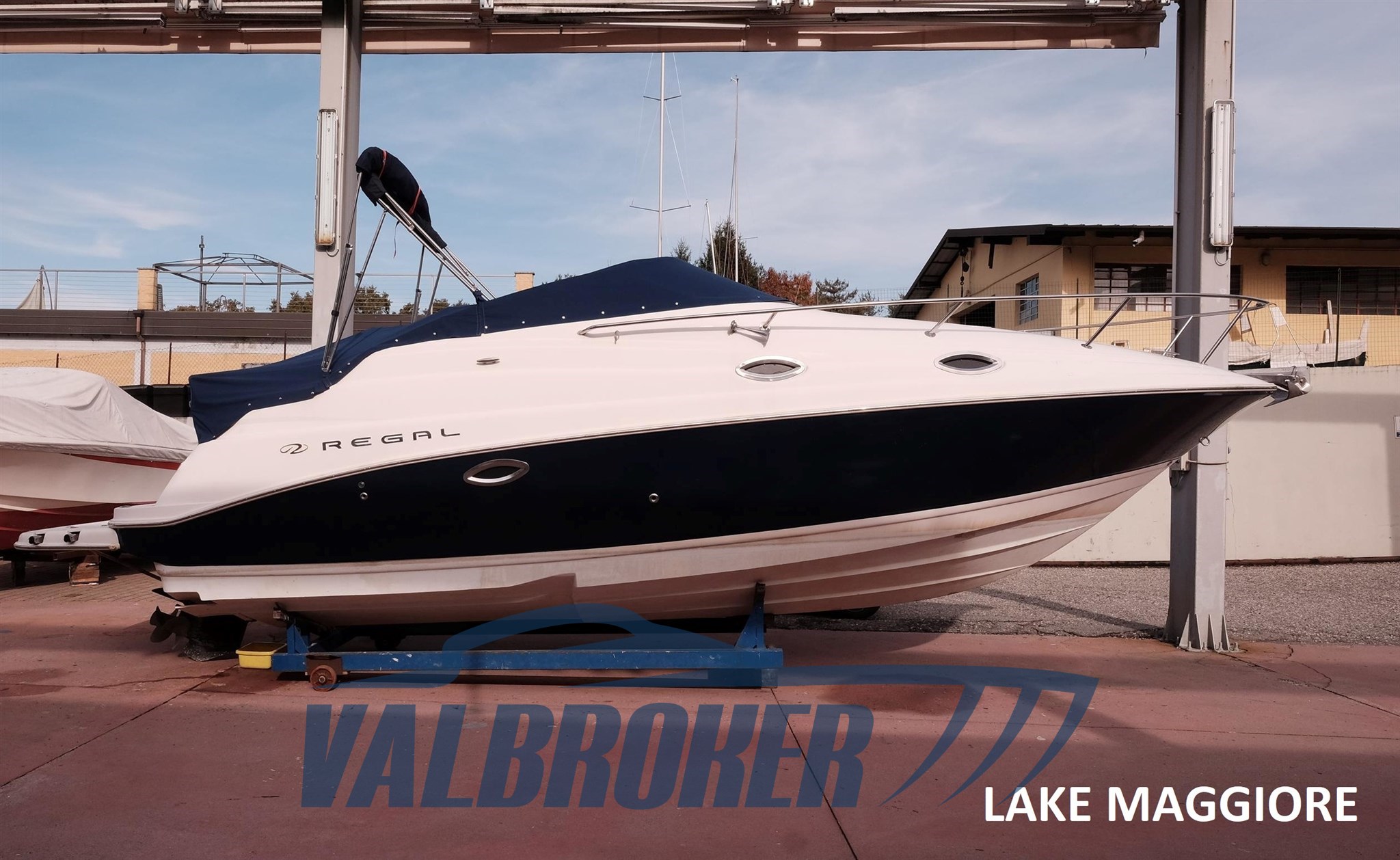 Regal Marine 2665 Commodore Valbroker (2)