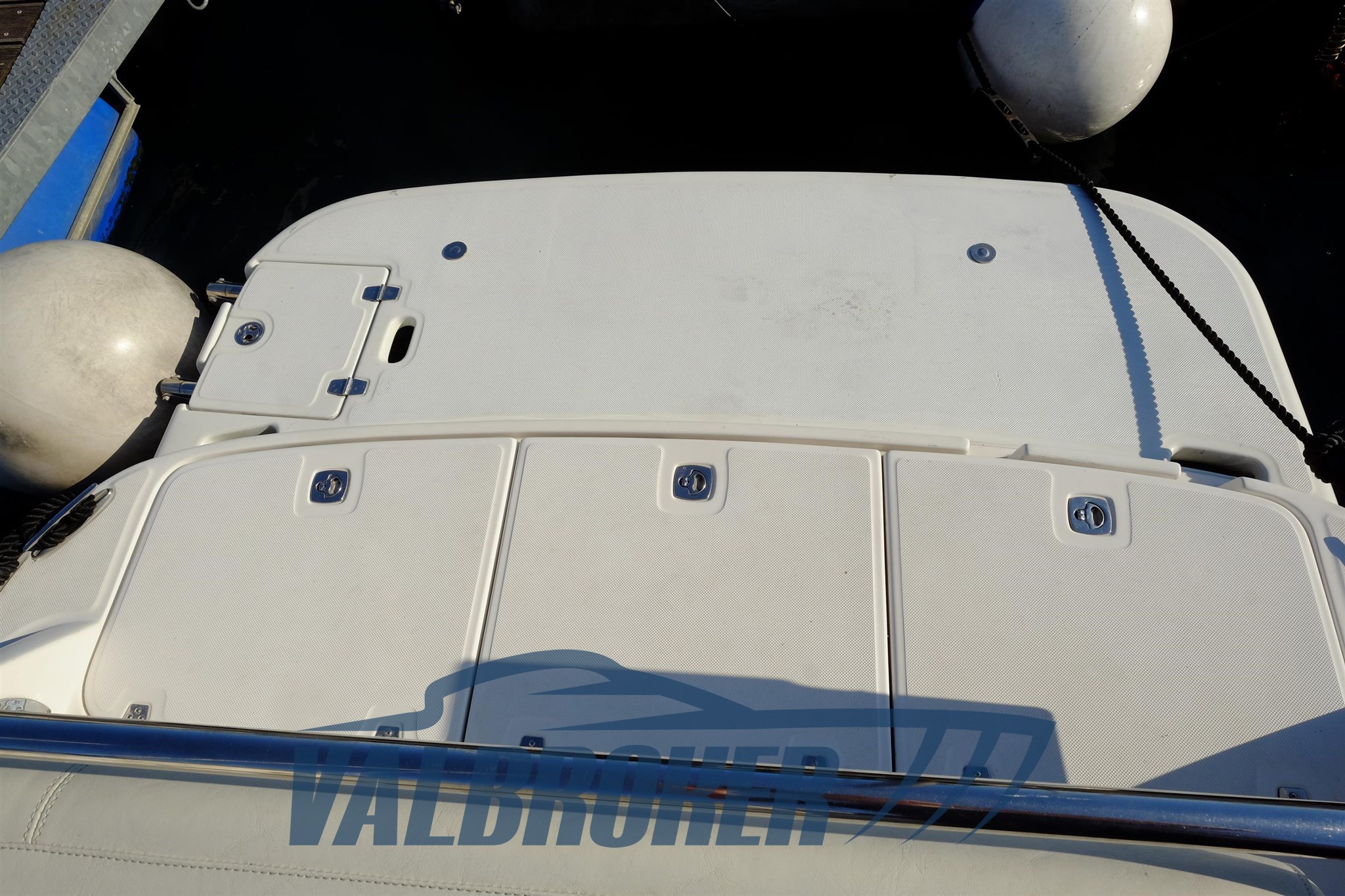 Regal 2665 Valbroker (8)