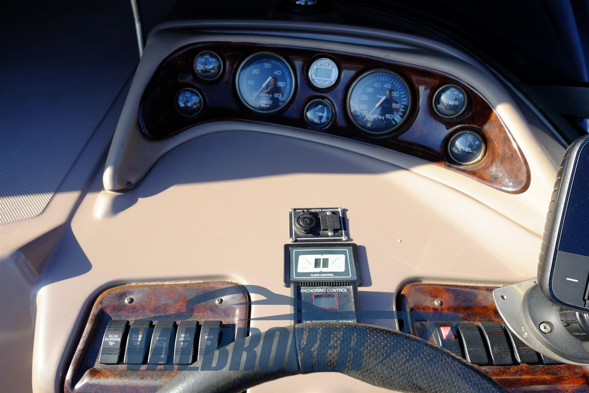 Regal 2665 Valbroker (32)