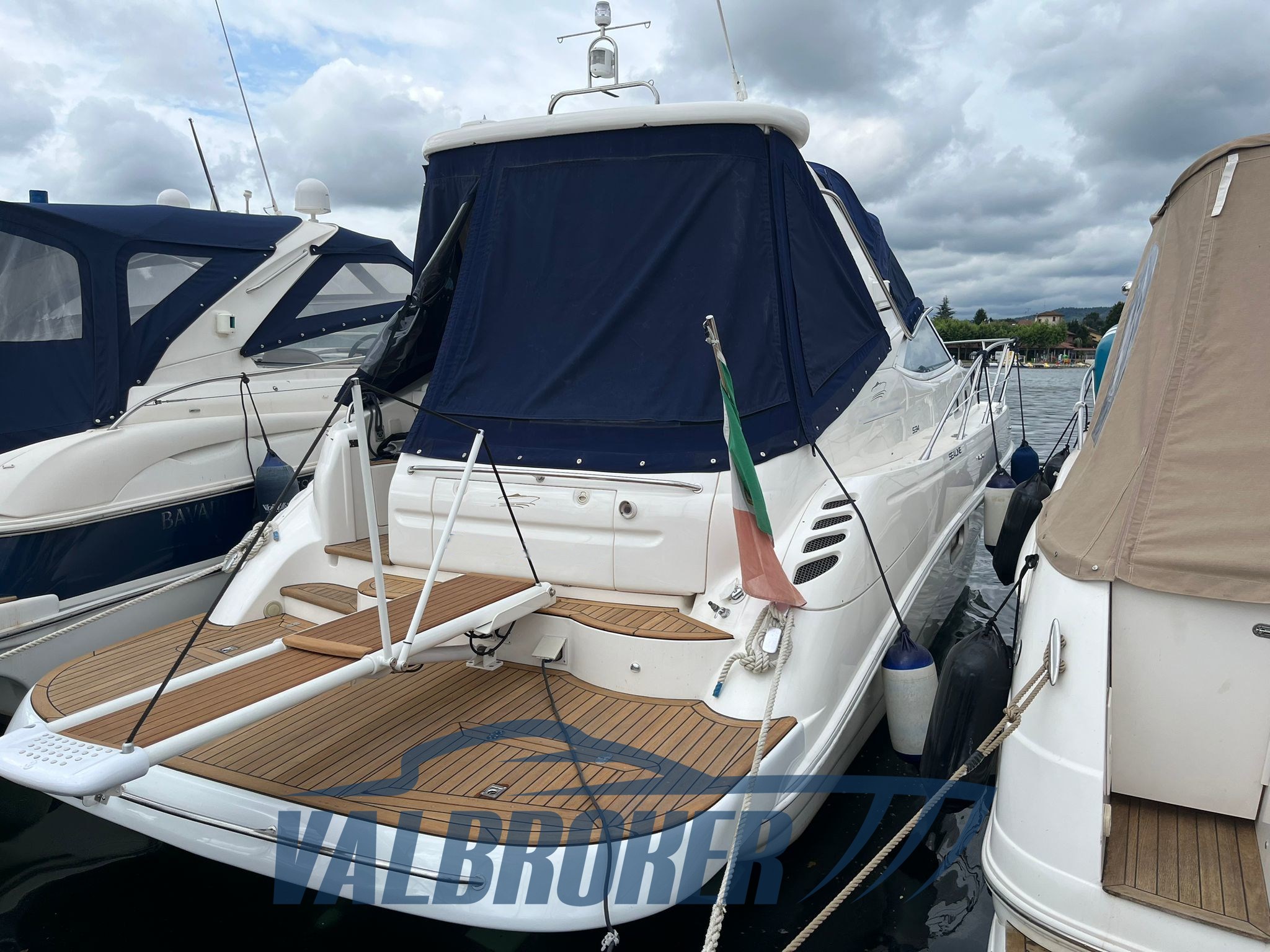 Sealine S 34 model year 2004 (9)