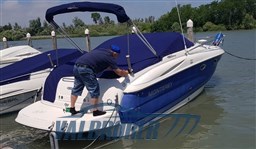 Monterey 250 Cruiser (3)