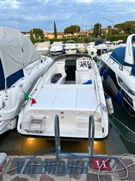Performance 907 (17)