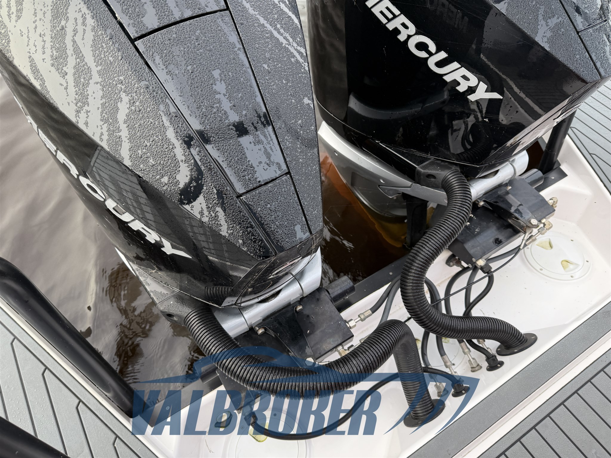 Axopar 37 2020 valbroker (8)