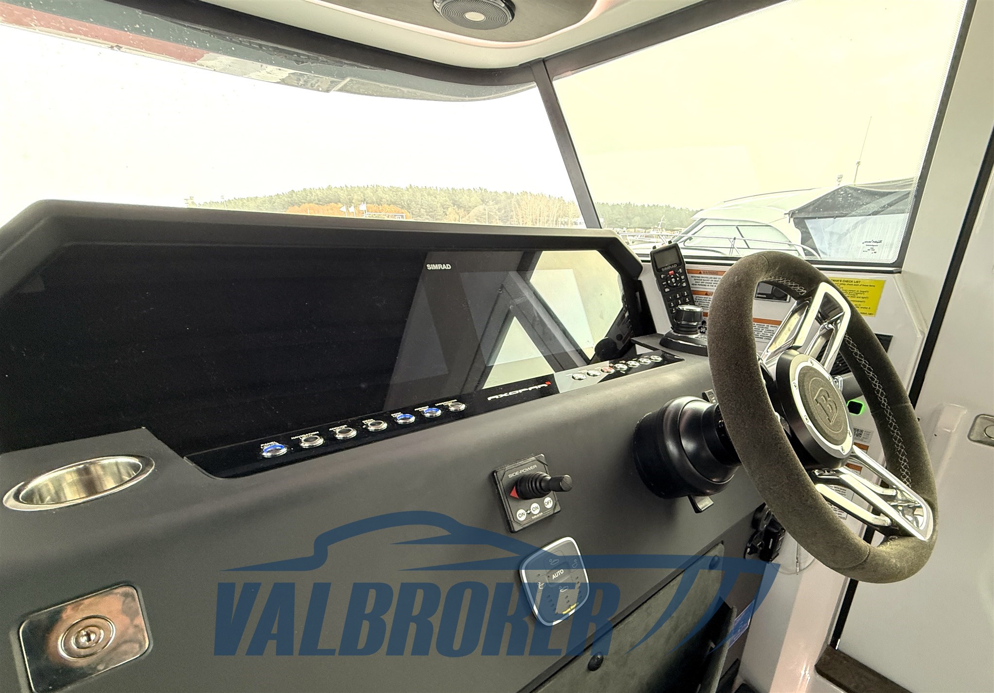 Axopar 37 2020 valbroker (22)