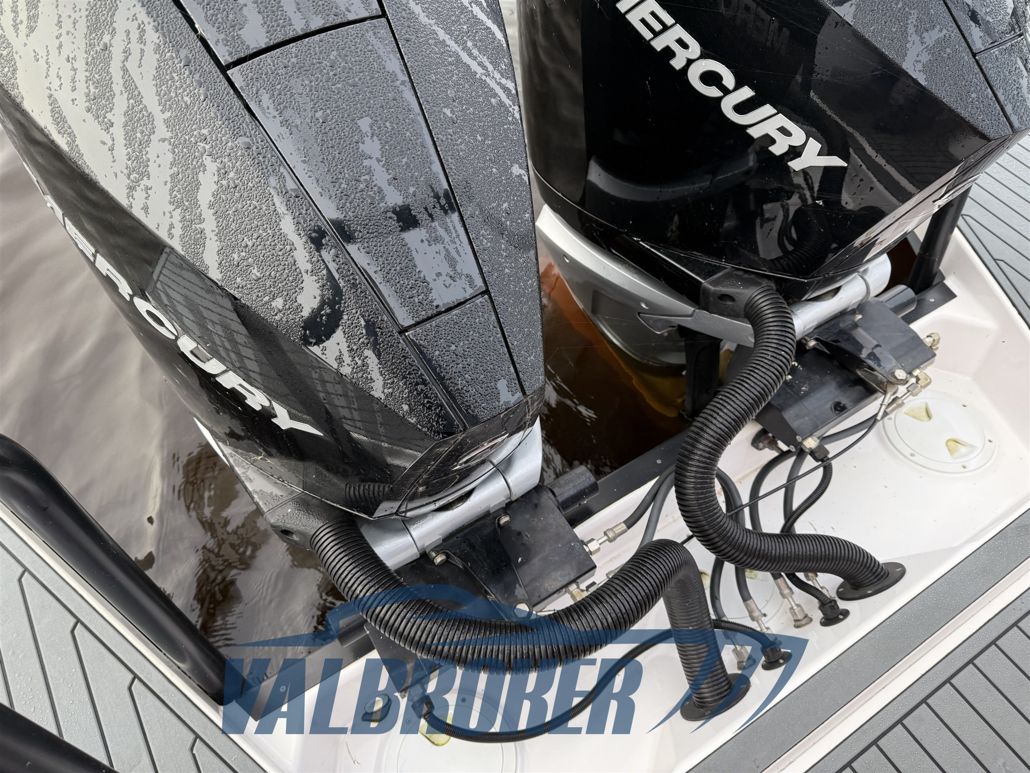 Axopar 37 2020 valbroker (8)