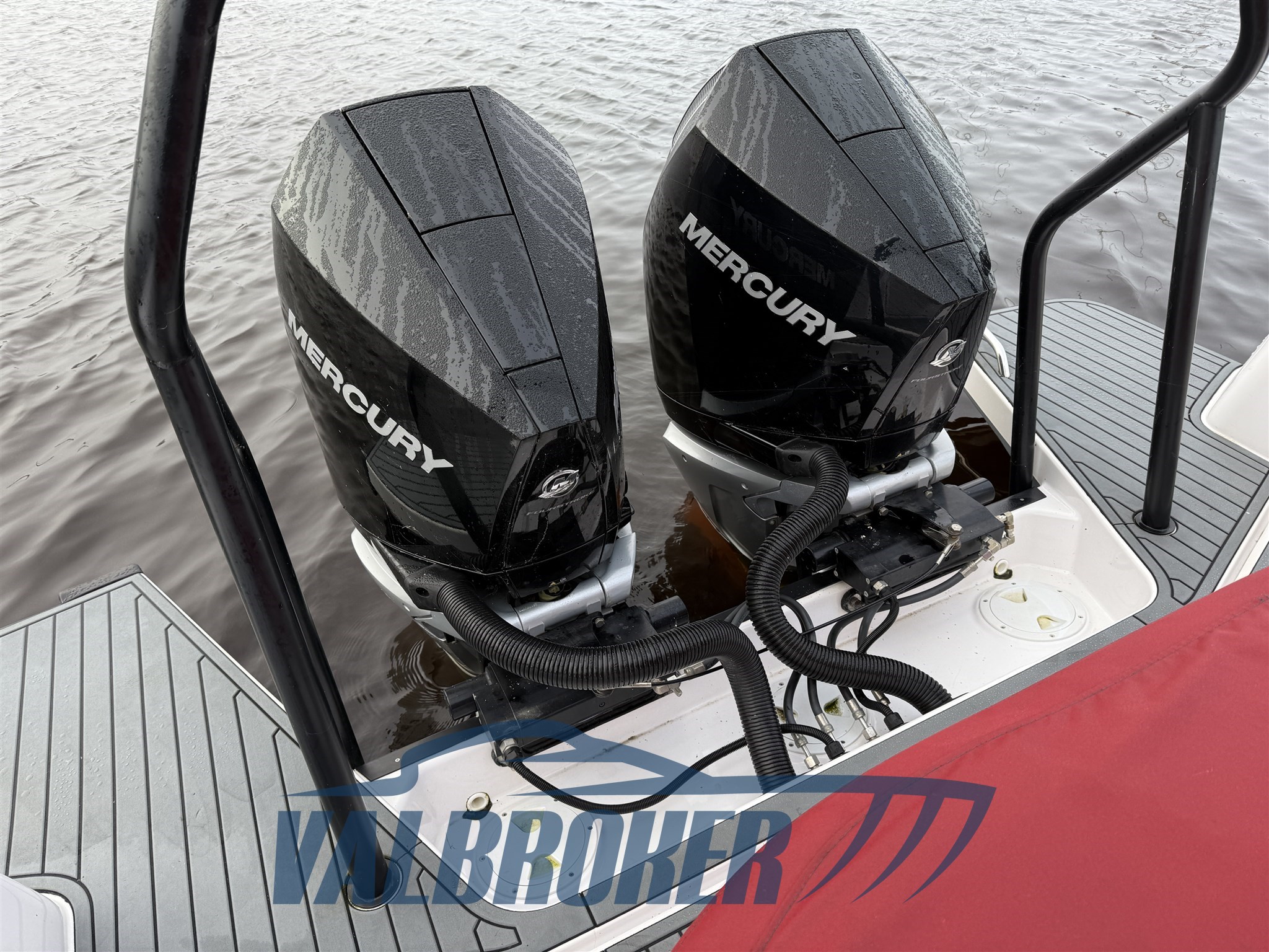 Axopar 37 2020 valbroker (7)