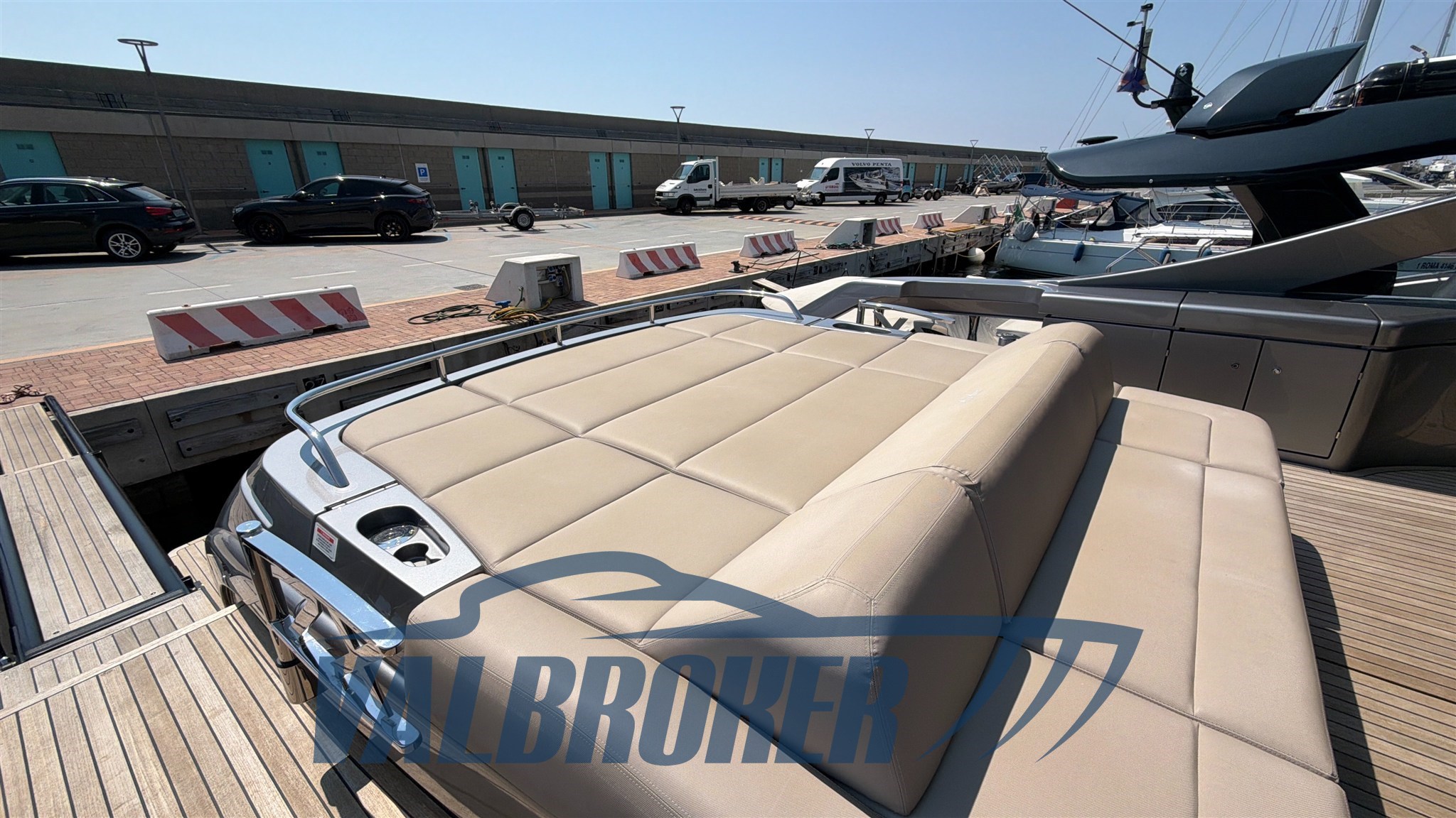 Pershing 7x Liguria (2)