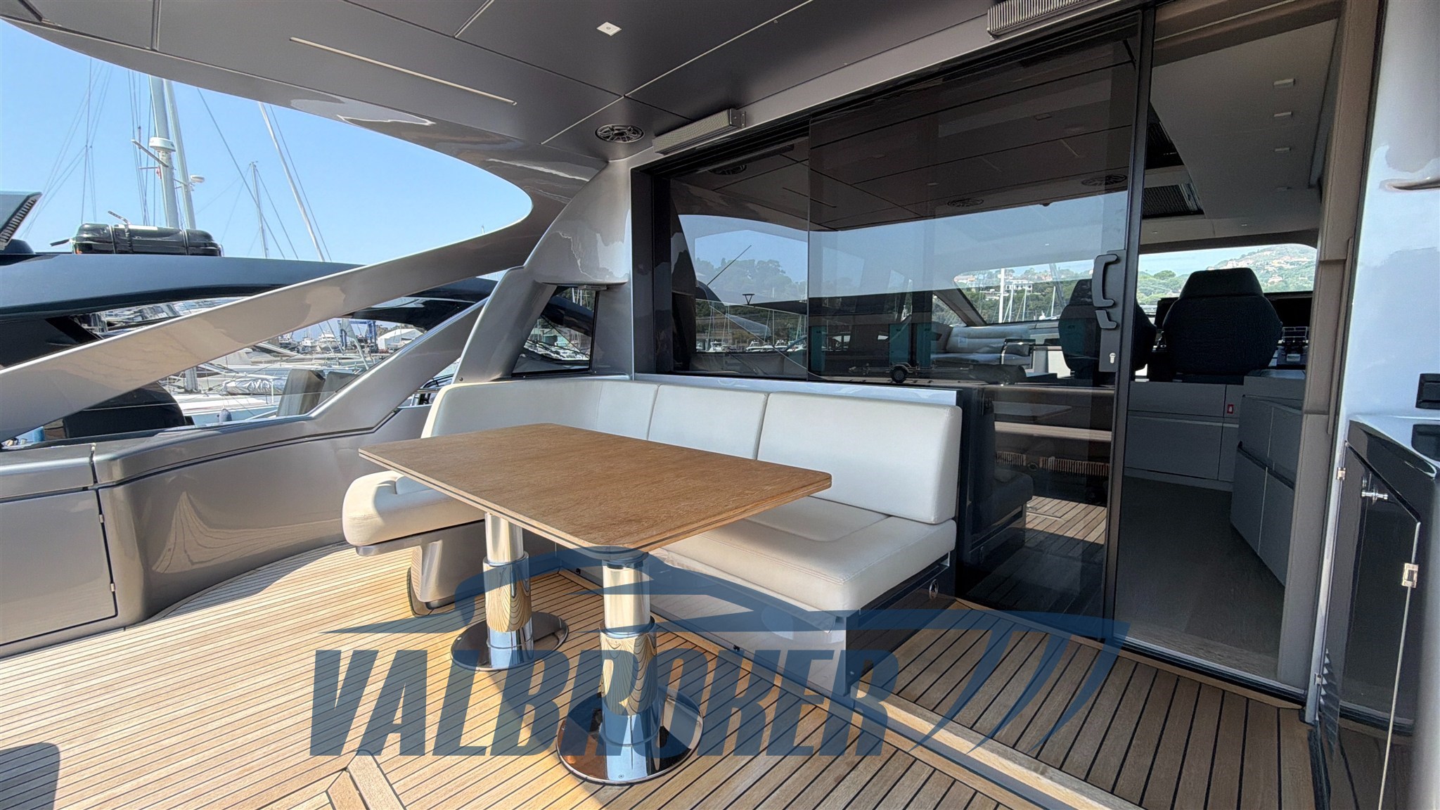 Pershing 7x Liguria (7)