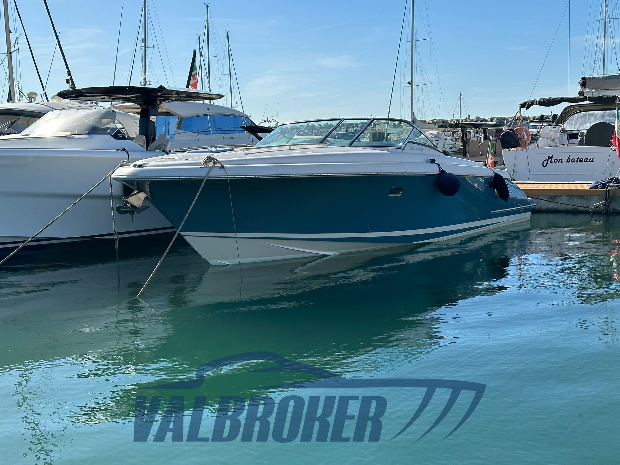 Chris Craft Corsair 36 (21)
