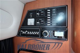 crownline 315 2006 tecniche (48)