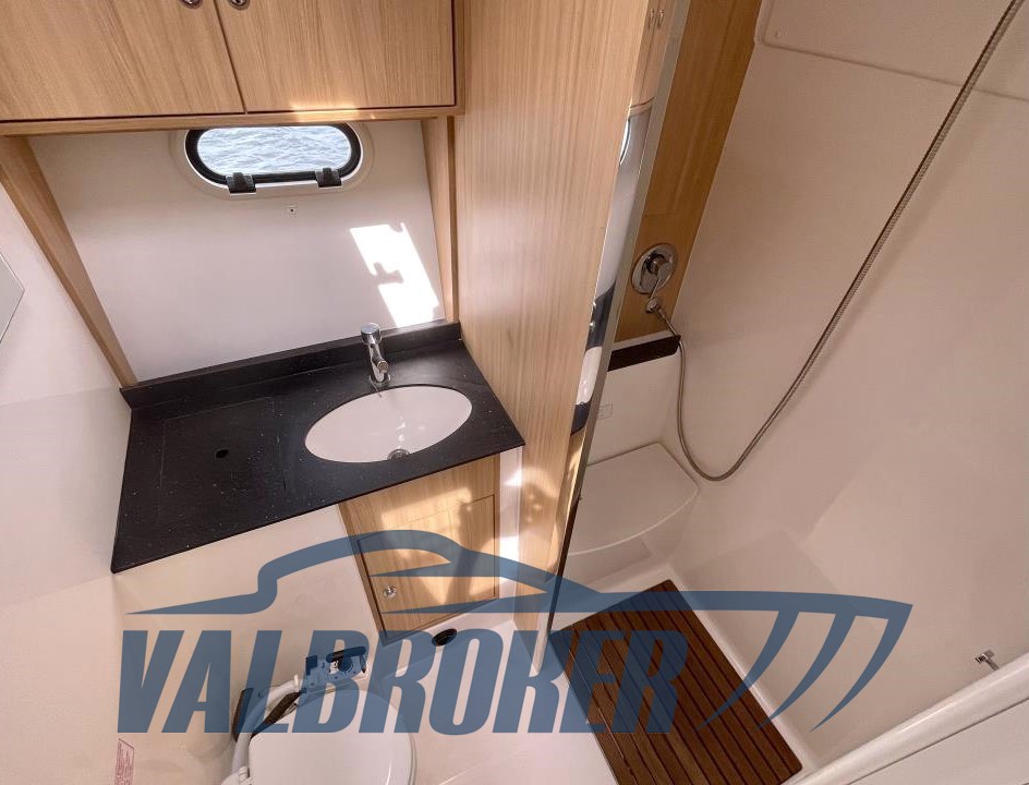 Bavaria 38 sport HT (4)